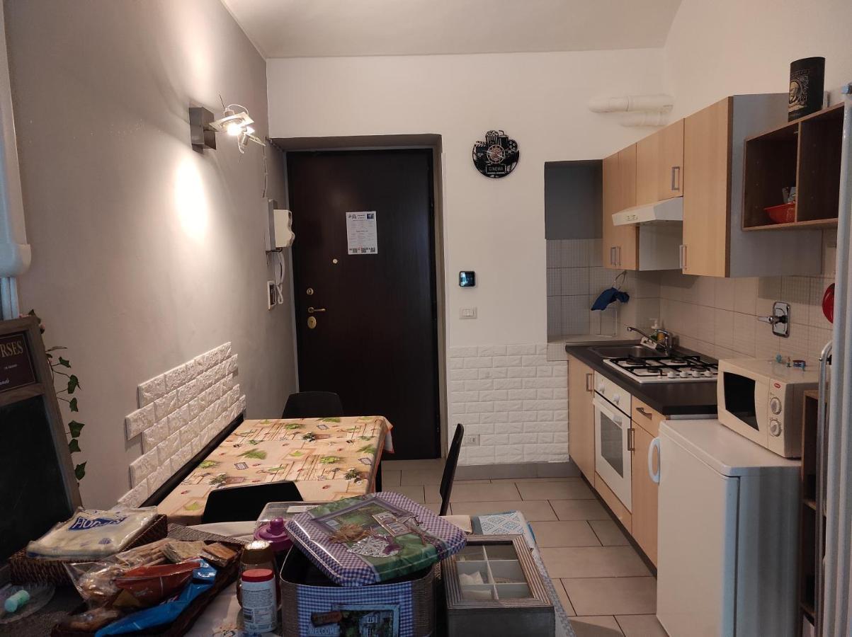 Cinecasa Di Andrea E Cristina Lägenhet Turin Exteriör bild