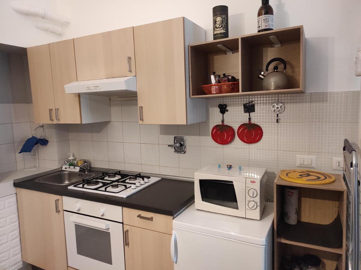 Cinecasa Di Andrea E Cristina Lägenhet Turin Exteriör bild